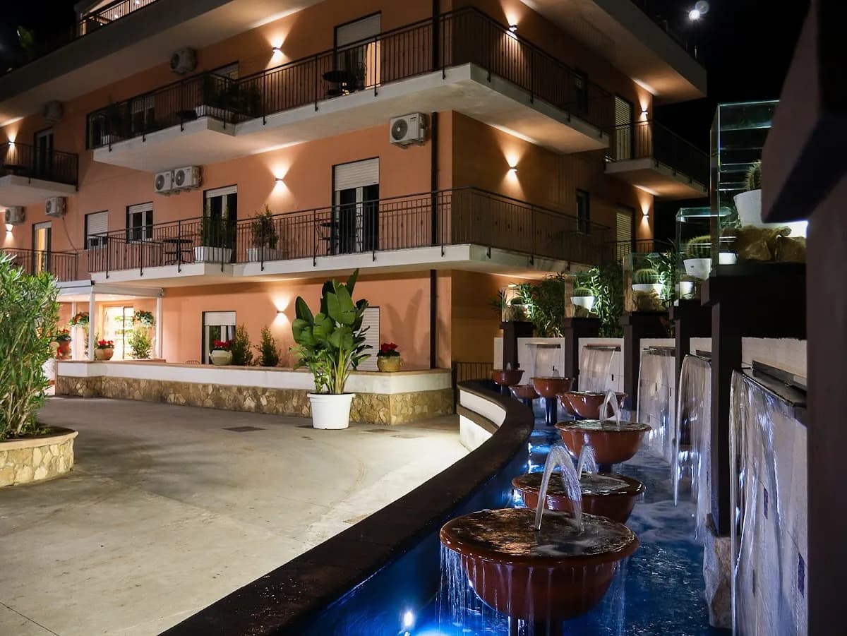 Casa Di Riposo La Dimora Leccellenza Dellospitalità - Catania