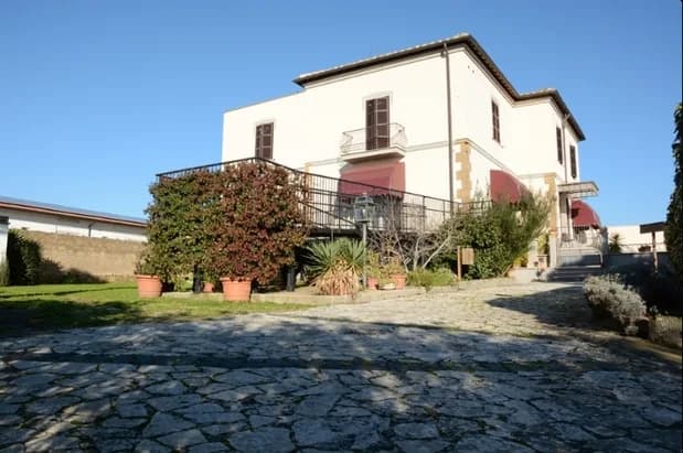 Casa Di Riposo Per Anziani Villa Daniela Toscana - Latera