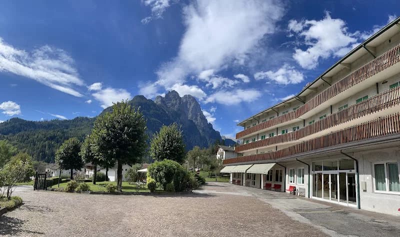 Casa Di Soggiorno Di Taibon Agordino (asca) - Taibon Agordino