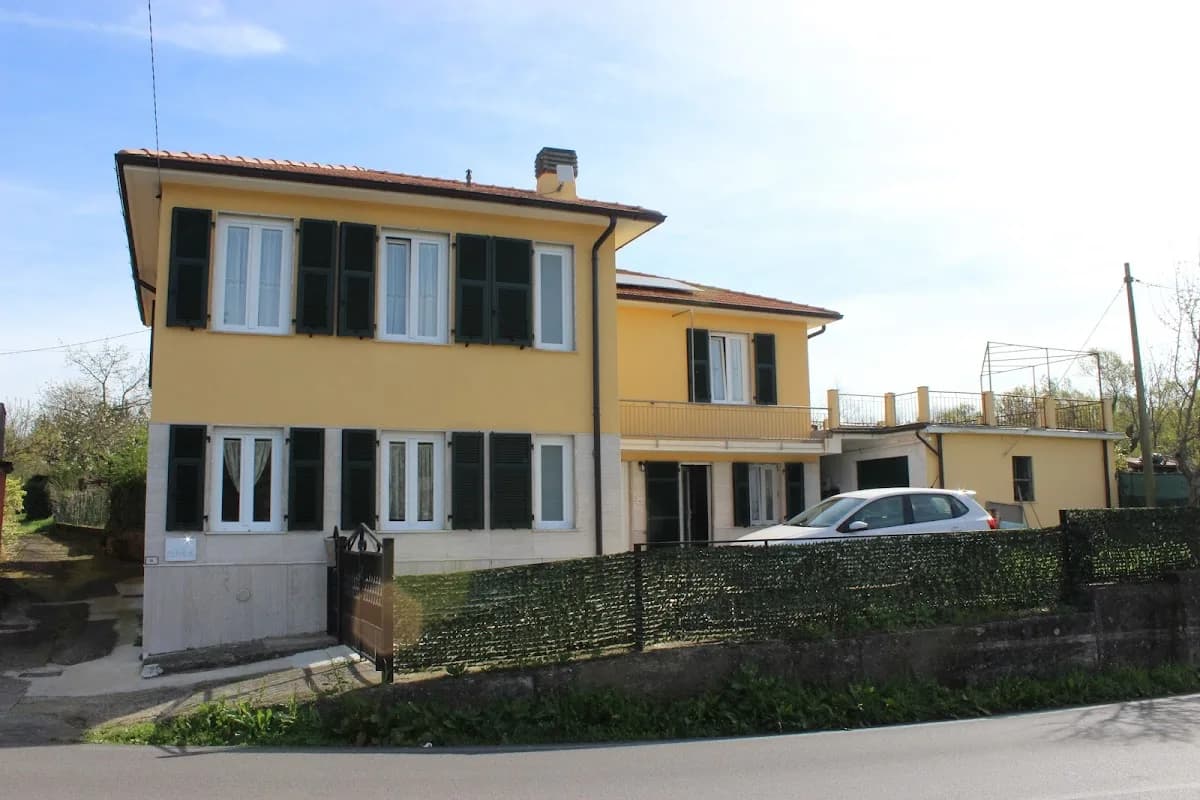 Casa Famiglia Per Anziani E Adulti Inabili Maria Ruggeri - Licciana Nardi