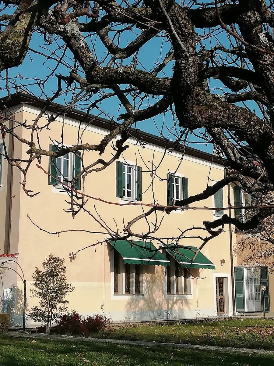 Casa Sacra Famiglia Delle Figlie Di Maria Ausiliatrice - Missaglia
