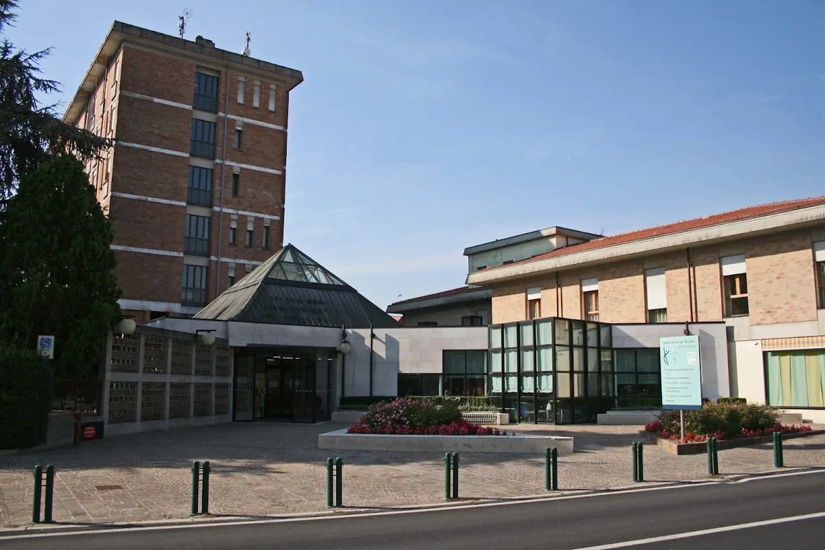 Centro Servizi Per Anziani A. Moretti Bonora - Camposampiero