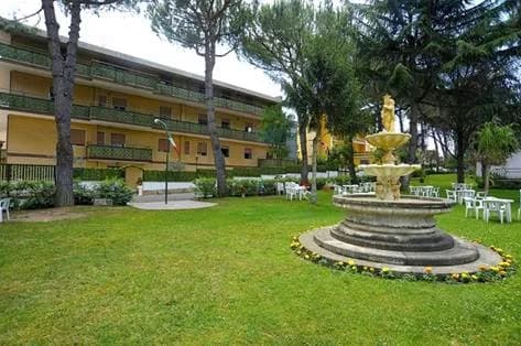 Golden Heart - Roma