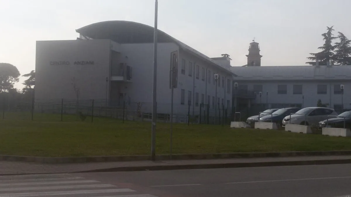 Ipab Senior Center Of Bussolengo - Bussolengo