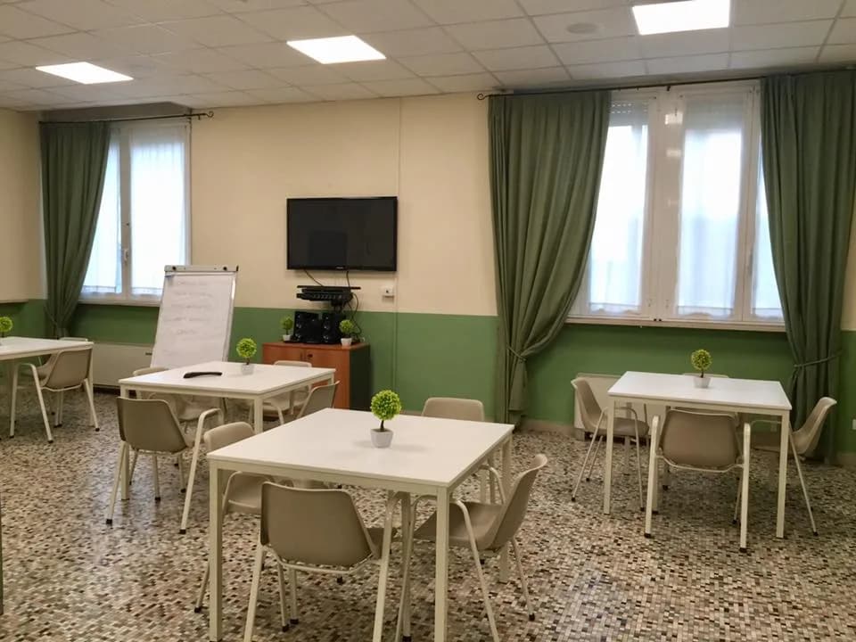 Opera Pia Casa Del Pane Asilo Notturno Pensionato Zanaboni Onlus - Voghera