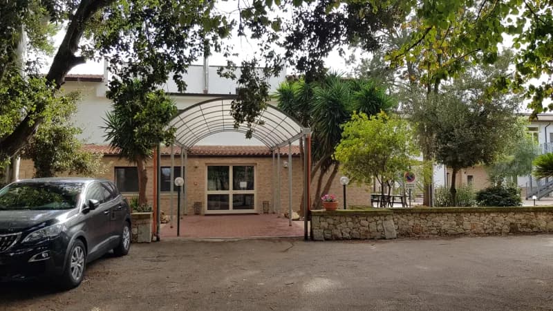 Residenza Per Anziani Villa Elena - Castri di Lecce