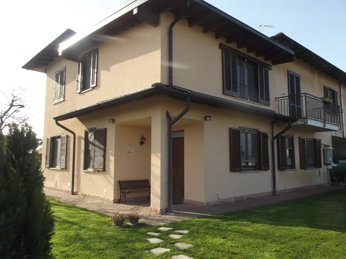 Residenza Per Anziani Villa Fiorenza Di Sara Bellingeri - Bornasco