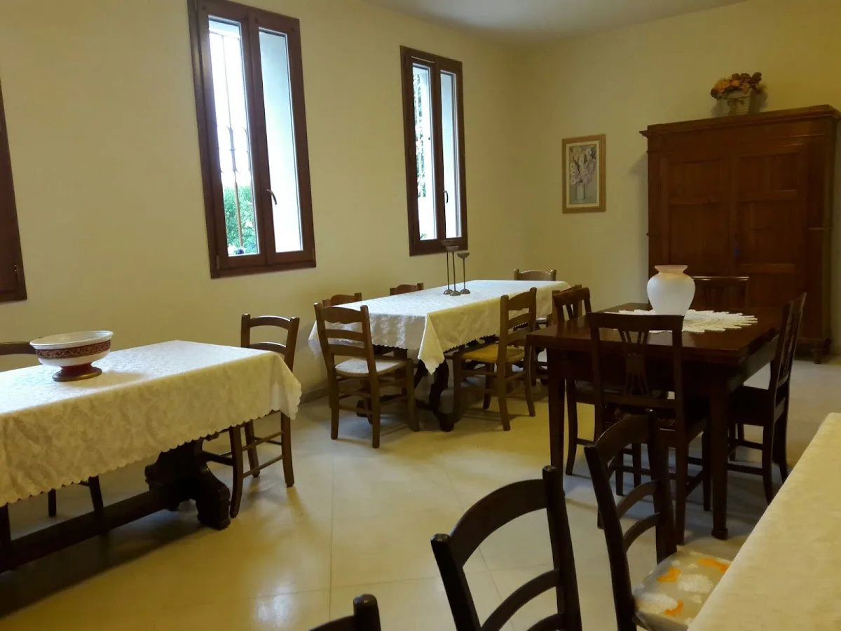 Residenza Per Anziani Villa Santa Rita Centro Diurno - Ravenna