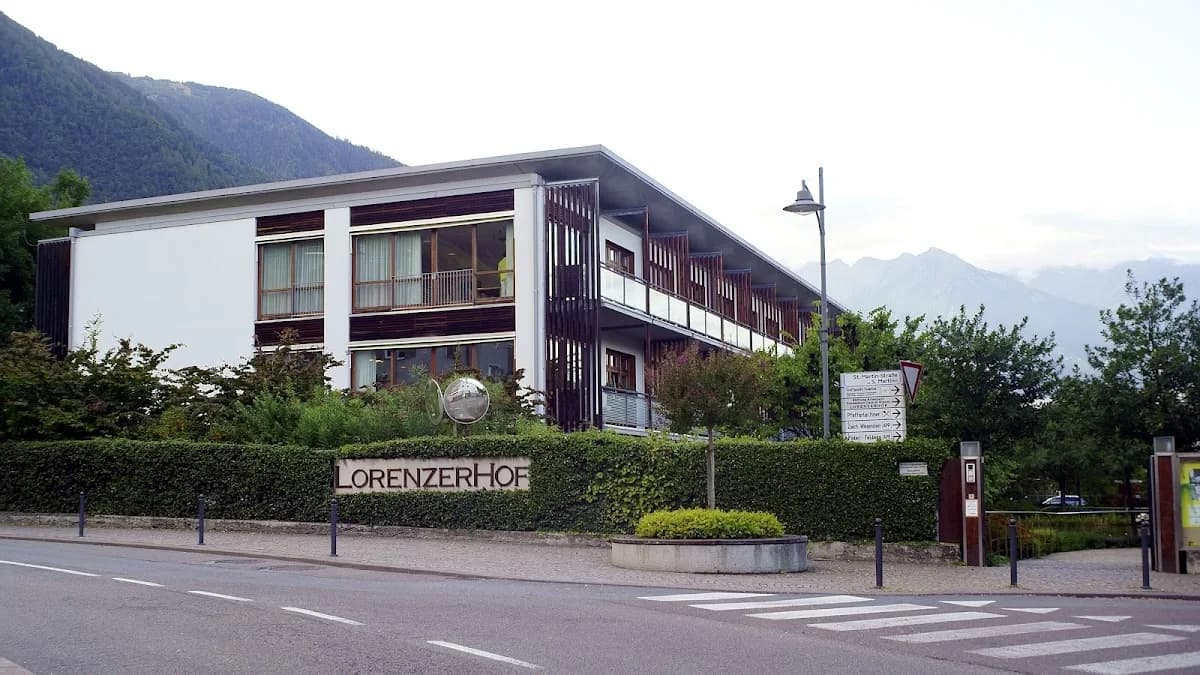 Seniorenheim Lorenzerhof - Lana
