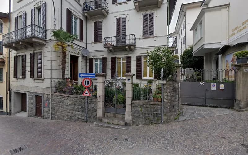 Suore Battistine - Stresa