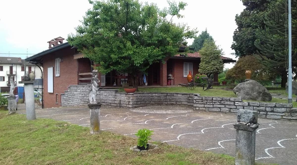 Villa Maristella | Casa Famiglia Per Anziani - Copiano
