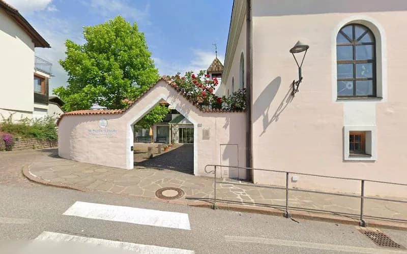 Wohn Und Pflegeheim St. Pauls - Eppan an der Weinstraße